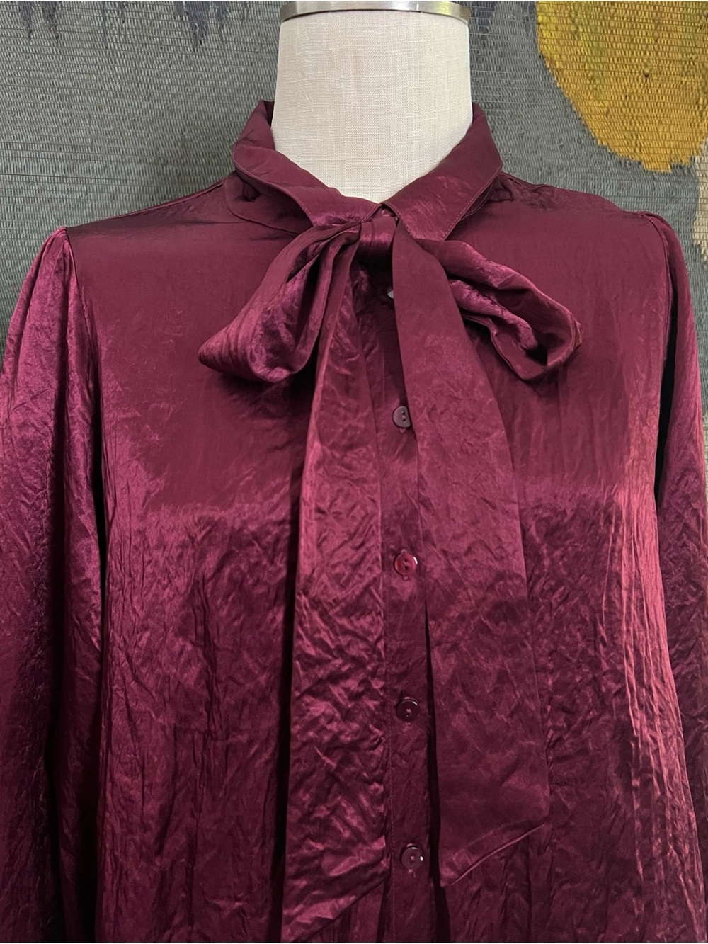 Esqualo Satin Bow Shirt 12 - Picture 8 of 16